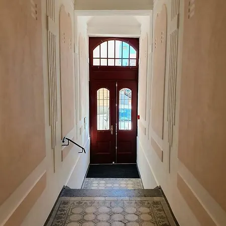 Cozy Luxury In The Center